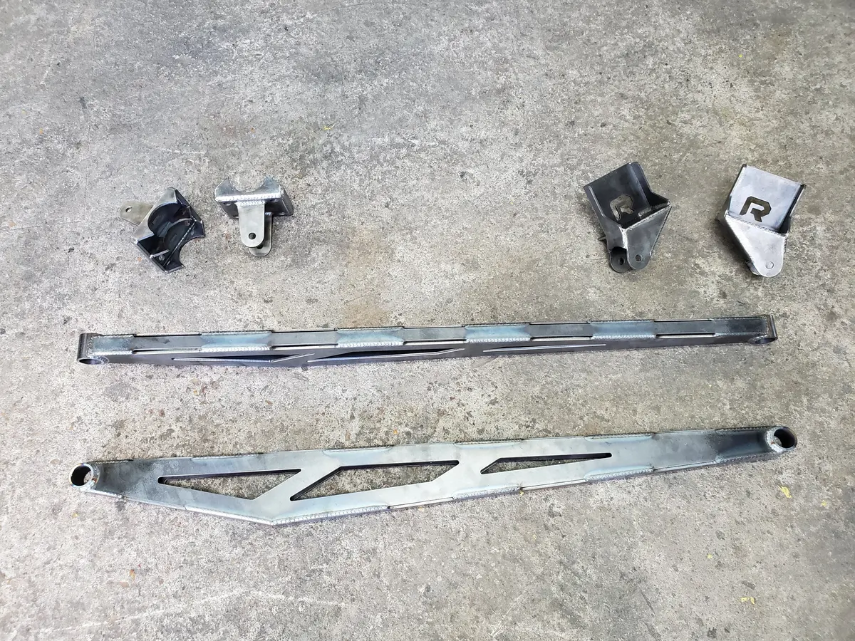 2014-2018 Silverado Sierra Traction Bars For Lifted Trucks 2Wd & 4X4 1