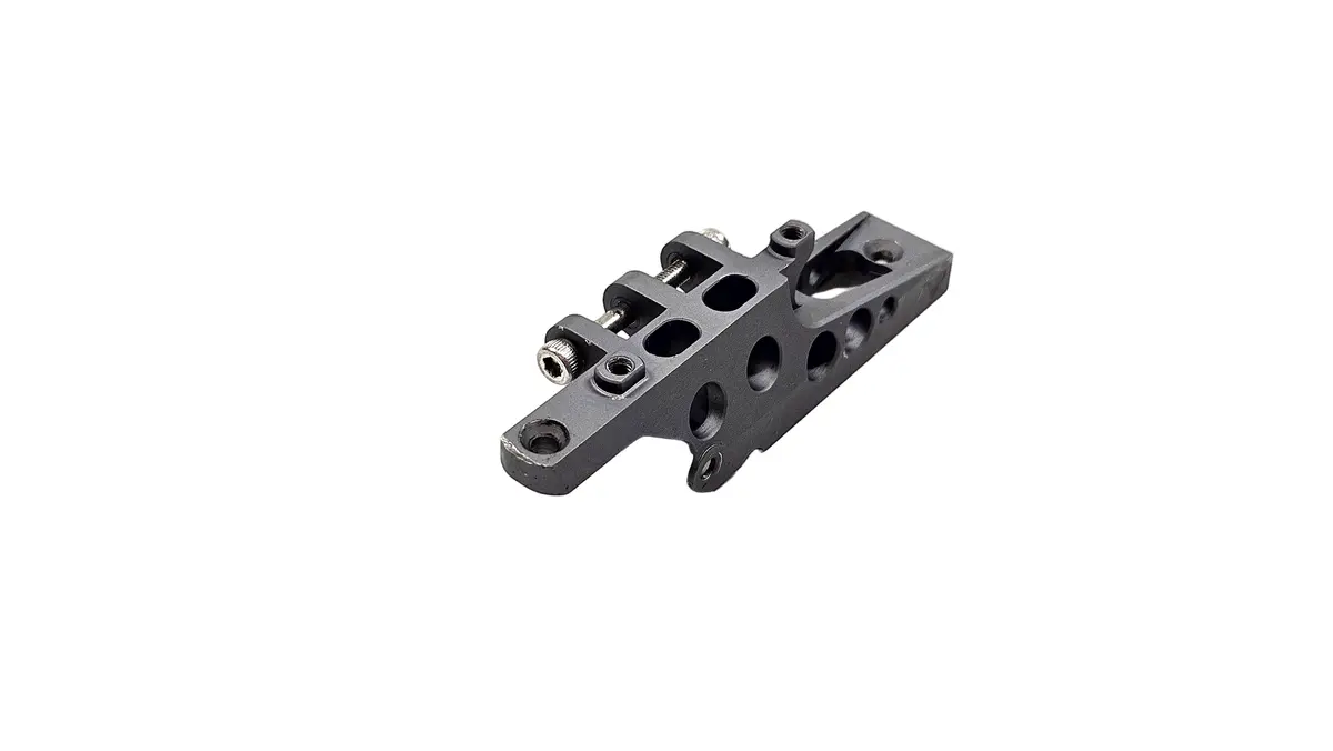Vanquish Aluminum Gray Upper Link Mount / Axle Truss 1