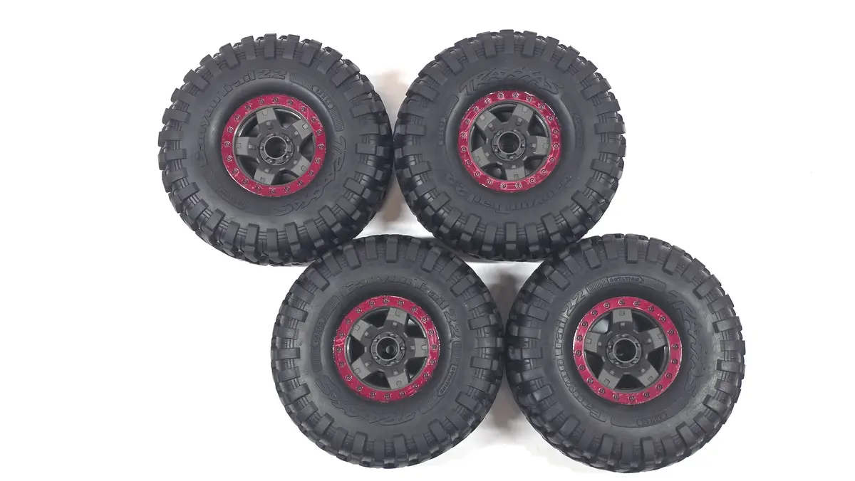 Traxxas 2.2 Canyon Trail Tires & Wheels 1