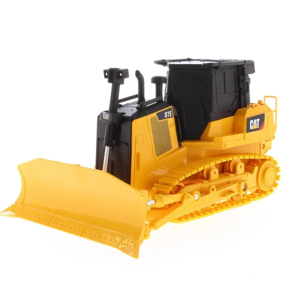 1:35 Rc Cat® D7e Track-Type Tractor, 23002 1
