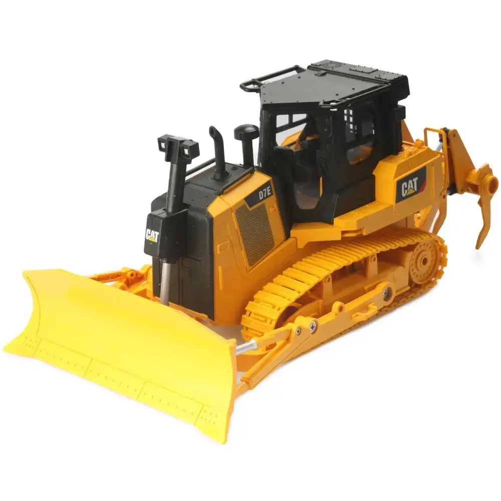 Cat D7e Track Type Tractor, 1:24 Remote Control 25002 1