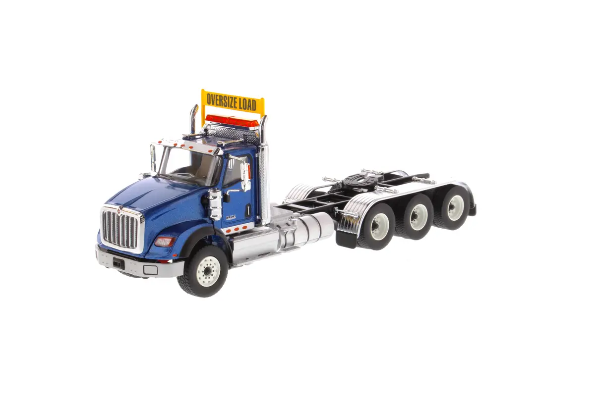 1:50 International Hx620 Tridem Tractor- Metallic Blue, 71010 1