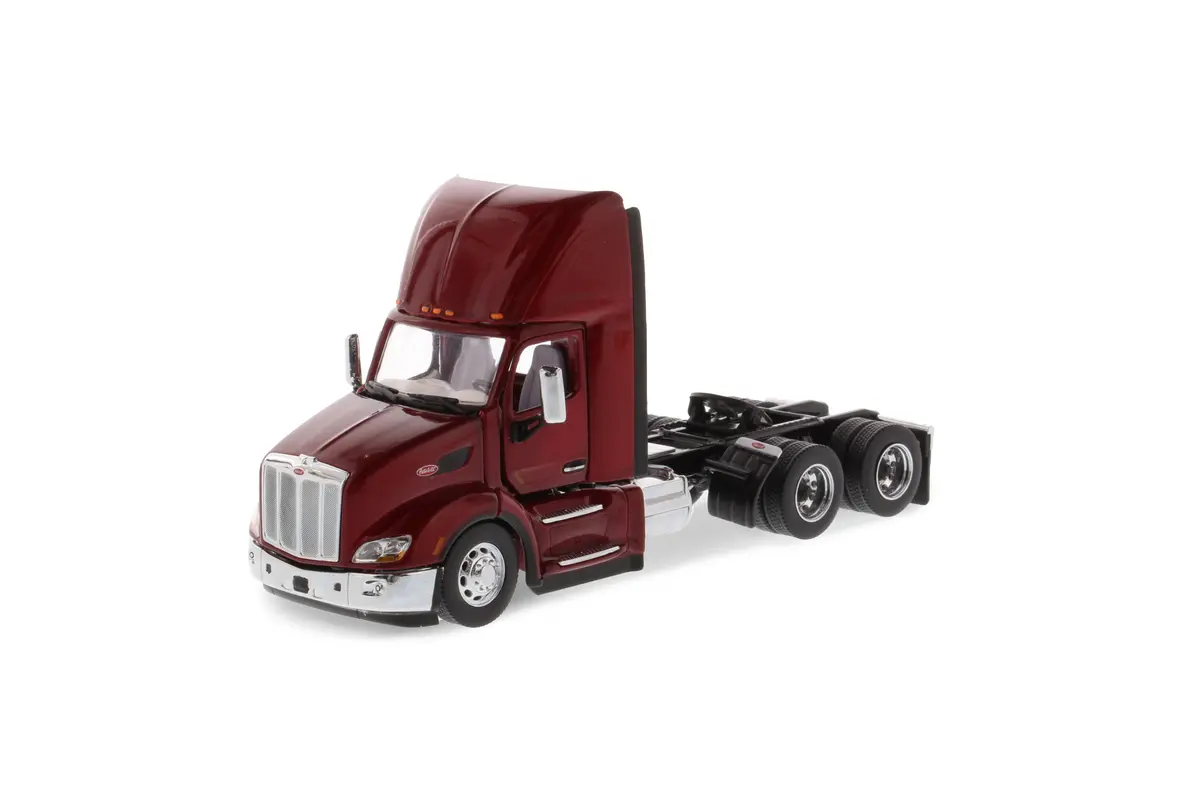 1/50 Peterbilt 579 Day Cab Tractor, Legendary Red Cab, Transport Series, 71068 1