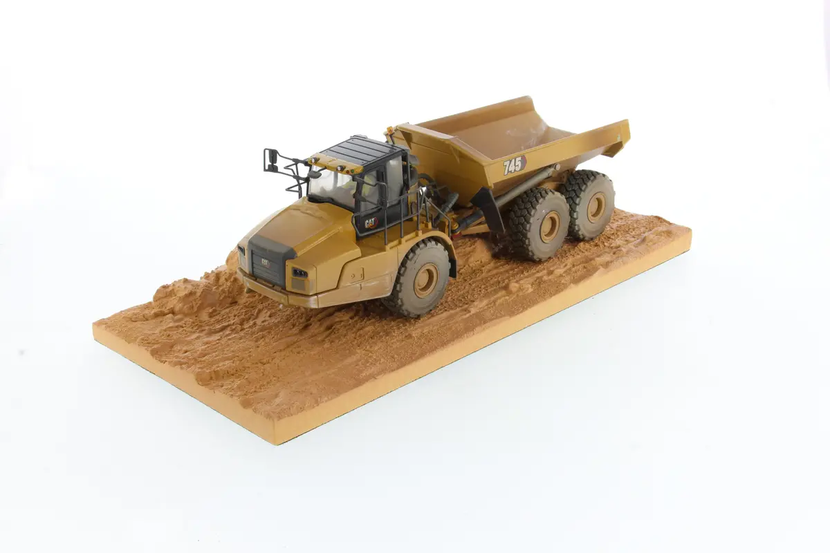 1:50 Cat® 745 Weathered Articulated Truck, Weathered Series, 85704 1