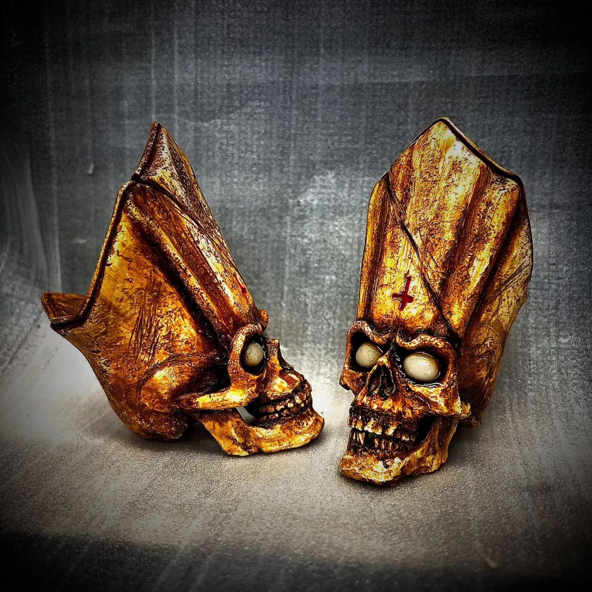 Evil Pope Skull Pendant 1