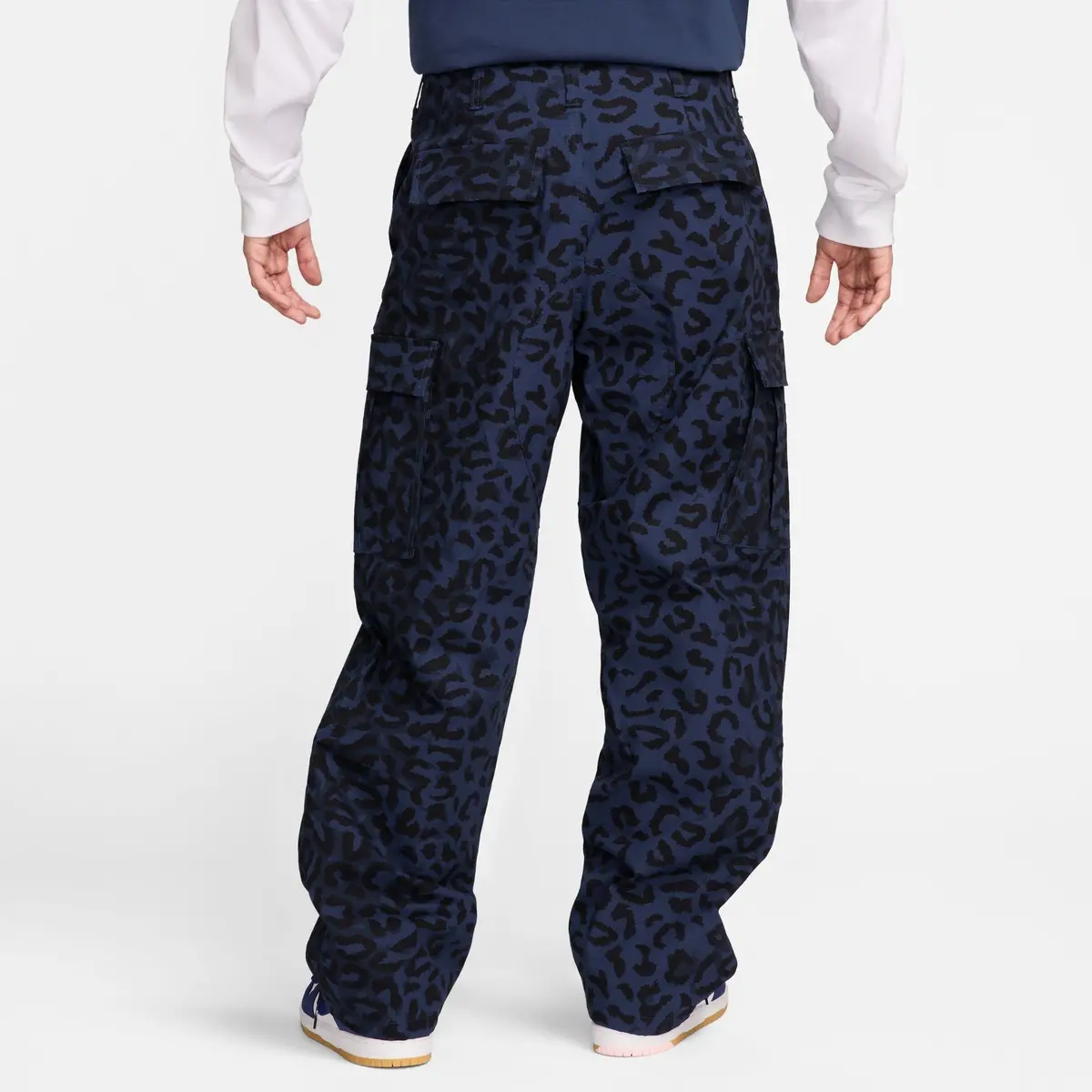 Nike Sb Kearny Cargo Pant Midnight Navy Aop Animal Print 3