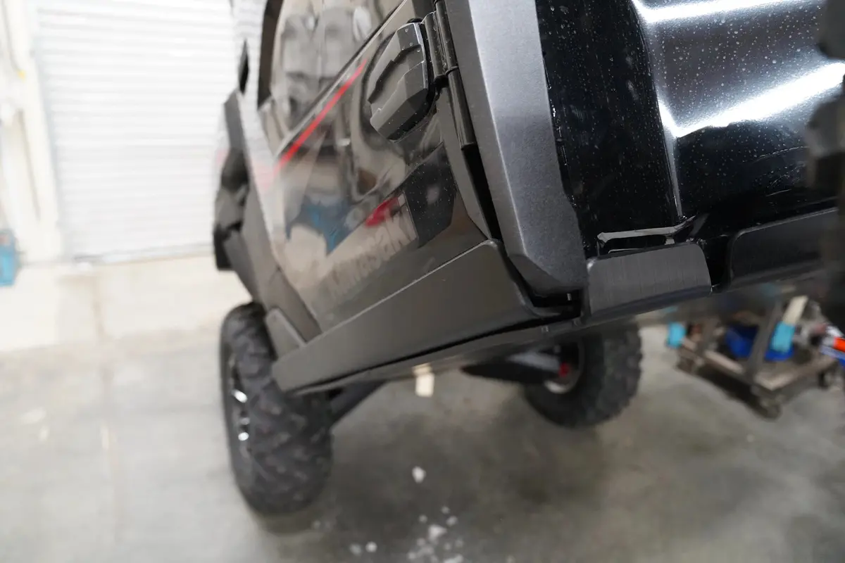 Kawasaki Ridge Uhmw Rock Sliders 1