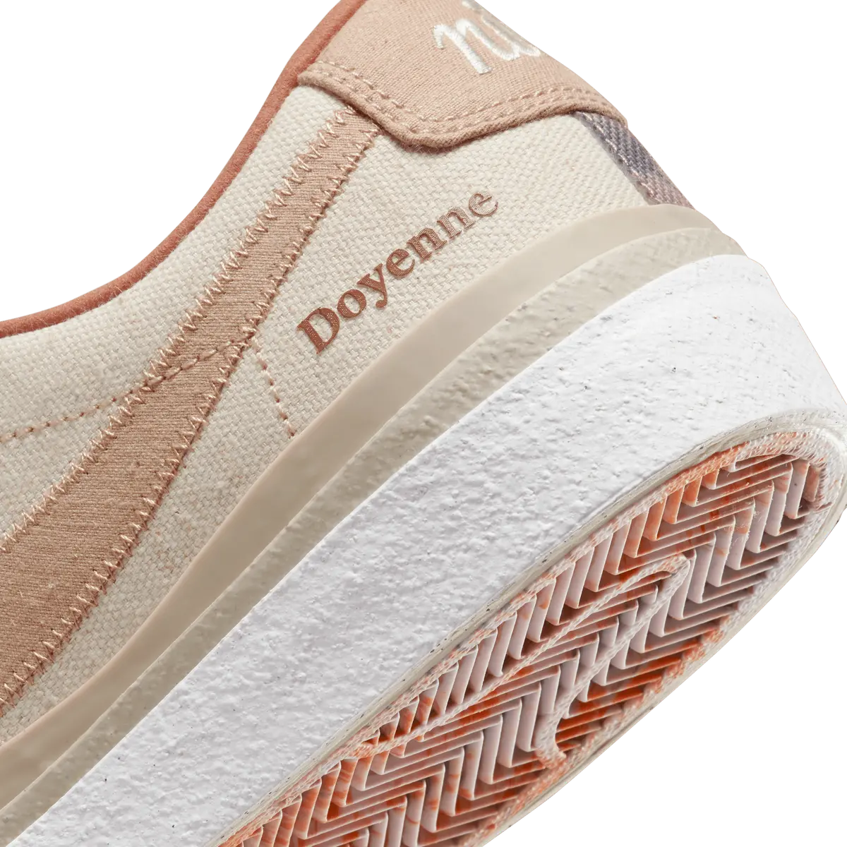 Nike Sb X Doyenne Blazer Low Coconut Milk & Rattan 2