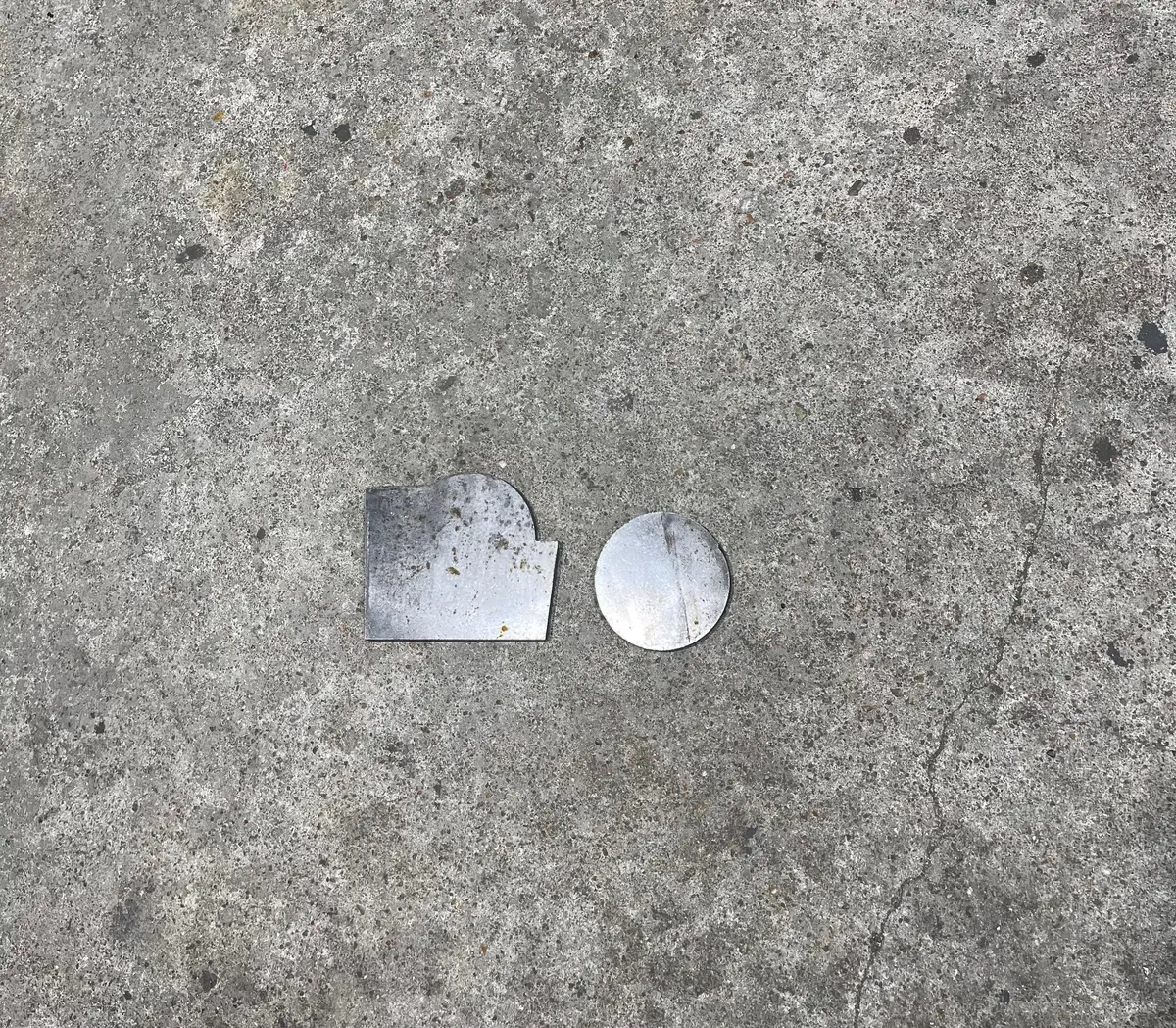 1999-2006 Silverado, Sierra, Raised Gas Tank Brackets 1