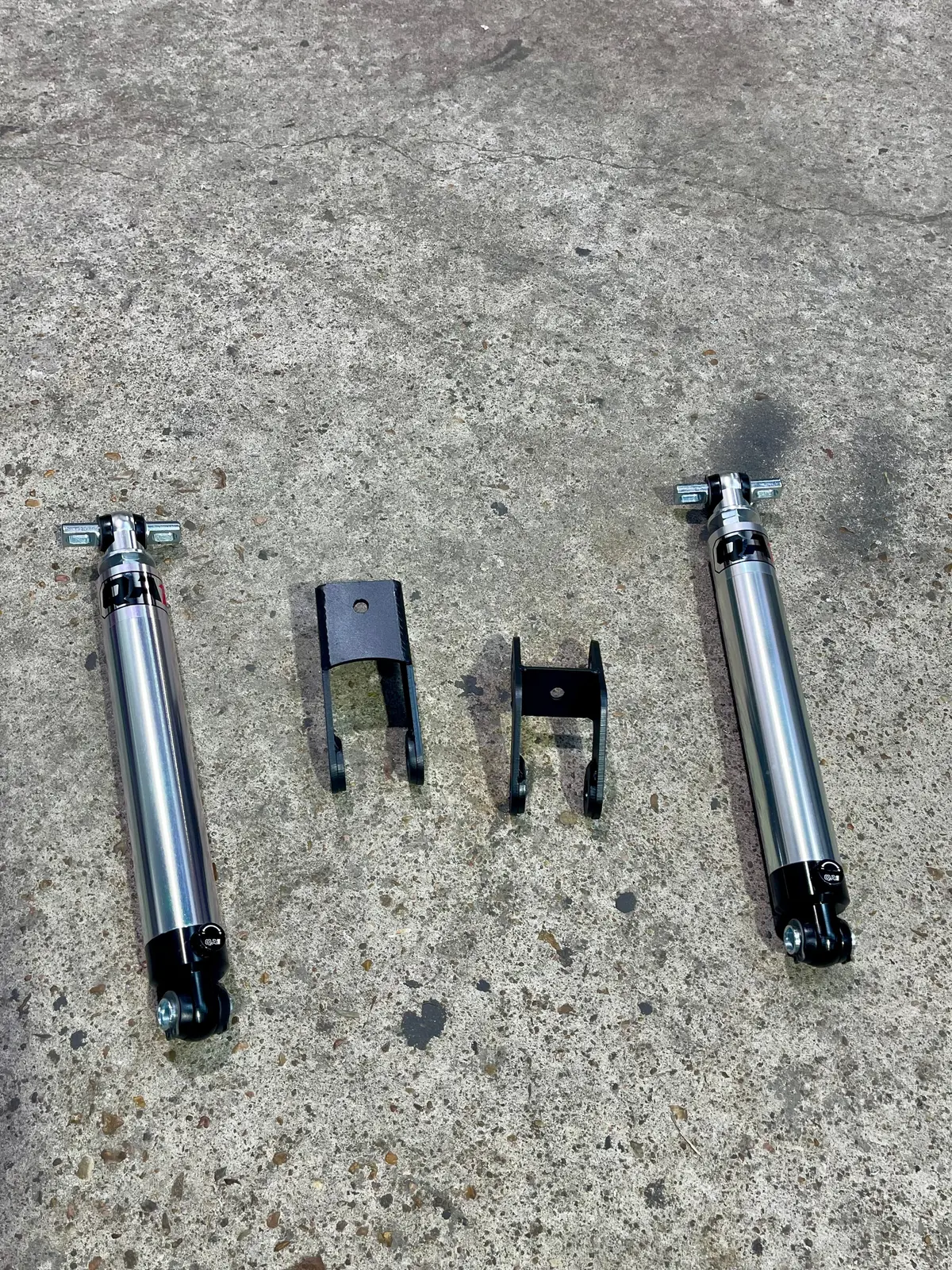 1988-1998 C1500 Silverado Shock Extender & Qa1 Shock Combo 2