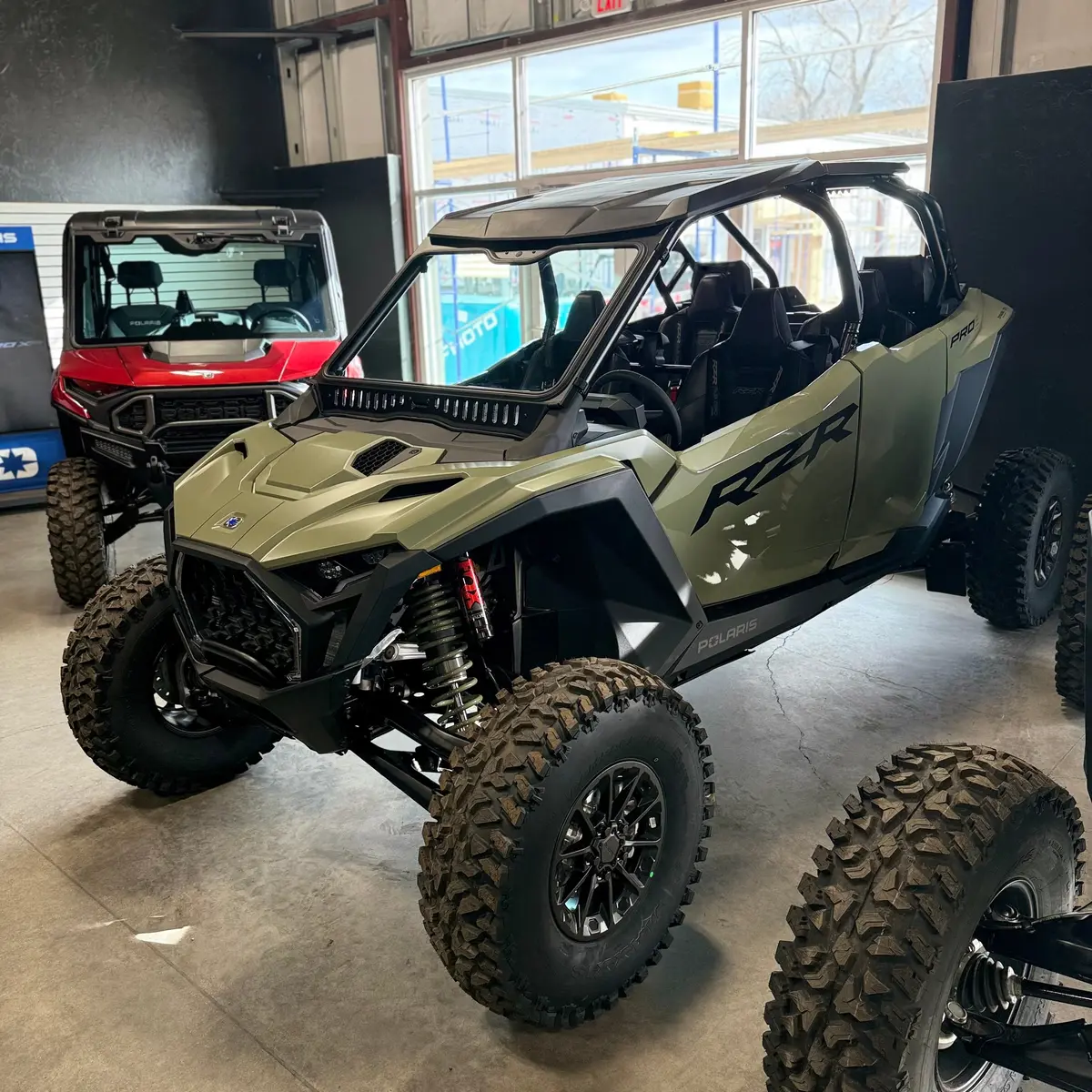 Polaris Rzr Pro Xp/Pro S (2025+) Vented Glass Windshield 1