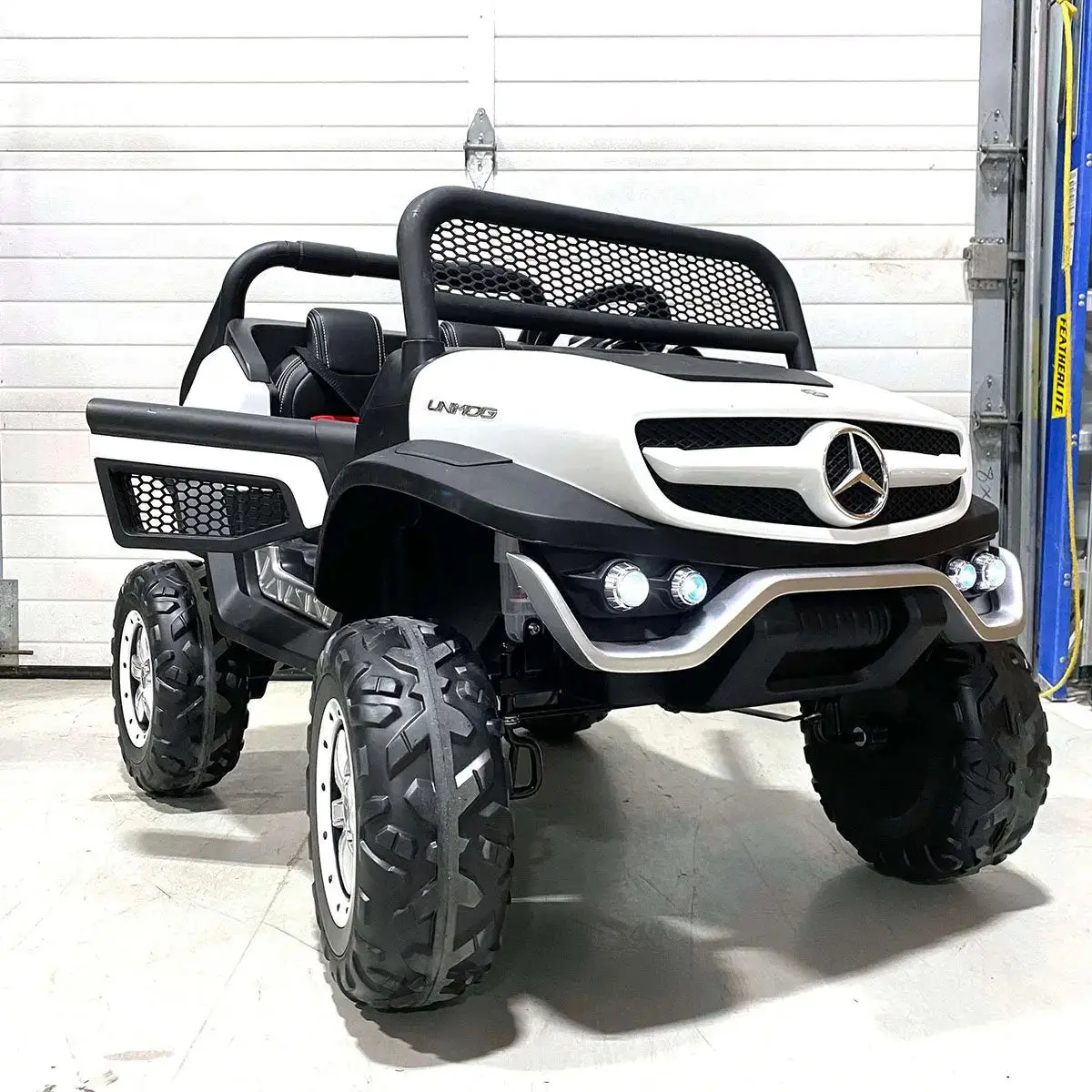 2 Seater Mercedes-Benz Unimog 24V Electric Kids' Ride On Car With Mp3 (Open Box) - Voltz Toys 1