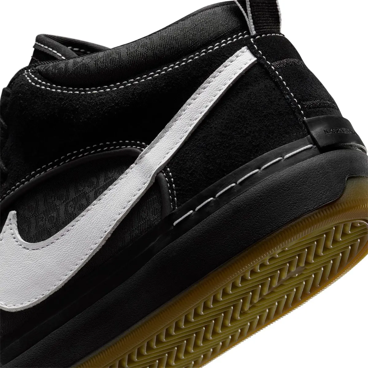Nike Sb React Leo Black/White/Gum 9