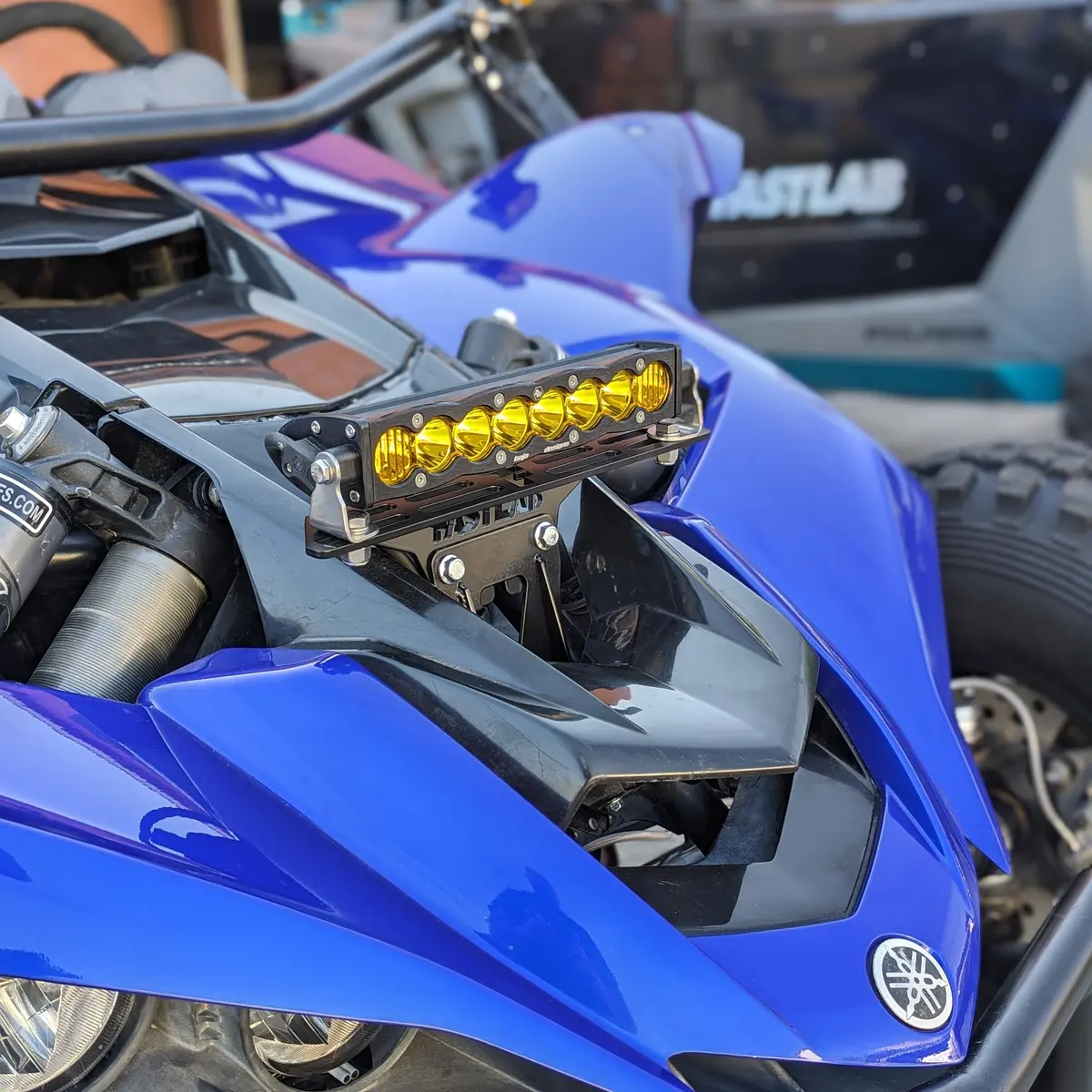 2019+ Yamaha Yxz Hood Light Bracket 1