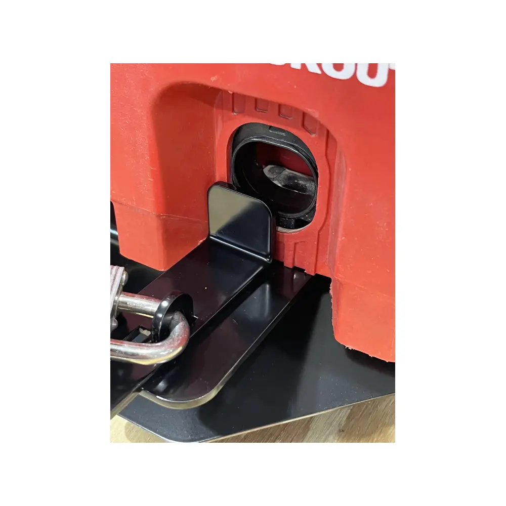 Packout Mount Lock 1