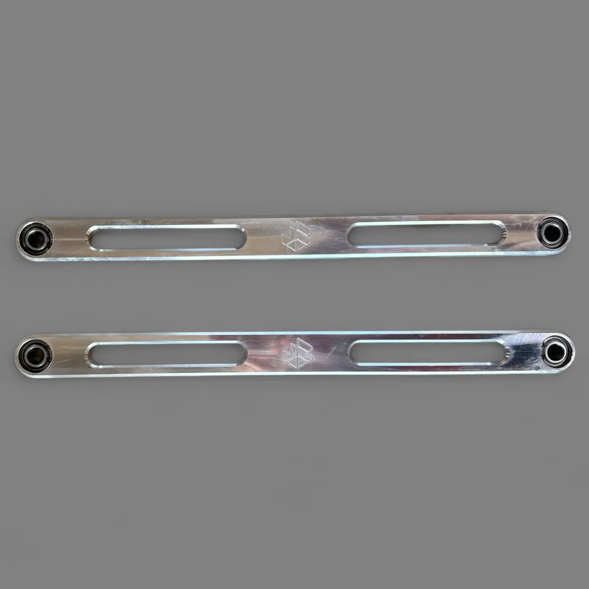 Pro R- Rear Sway Bar Links 1