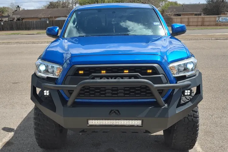 Fab Fours Tt16-D3652-1 Toyota Tacoma 2016-2023 Vengeance Front Bumper With Pre-Runner Guard 1