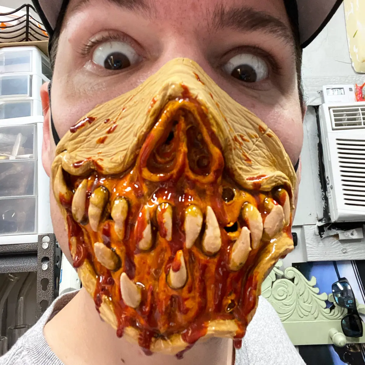 Pumpkin Eater Mask 1