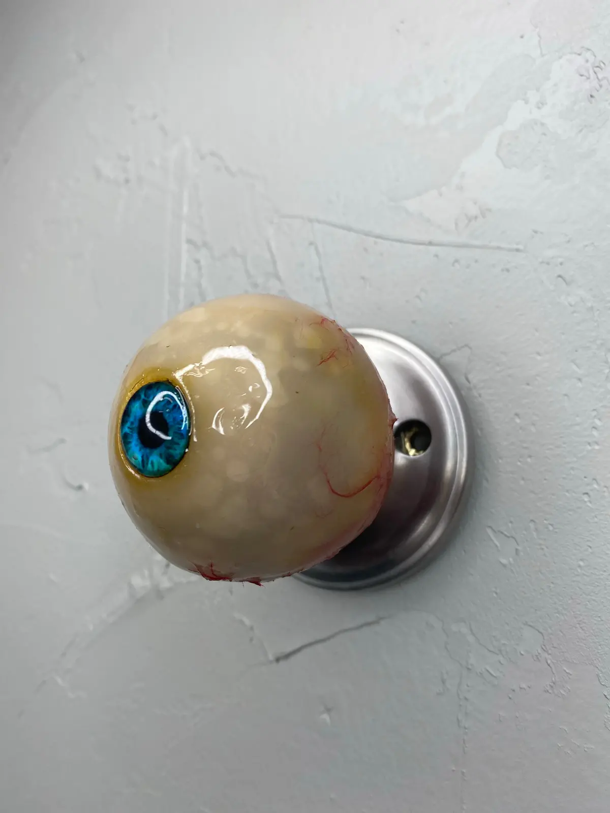 Eyeball Door Knob 1