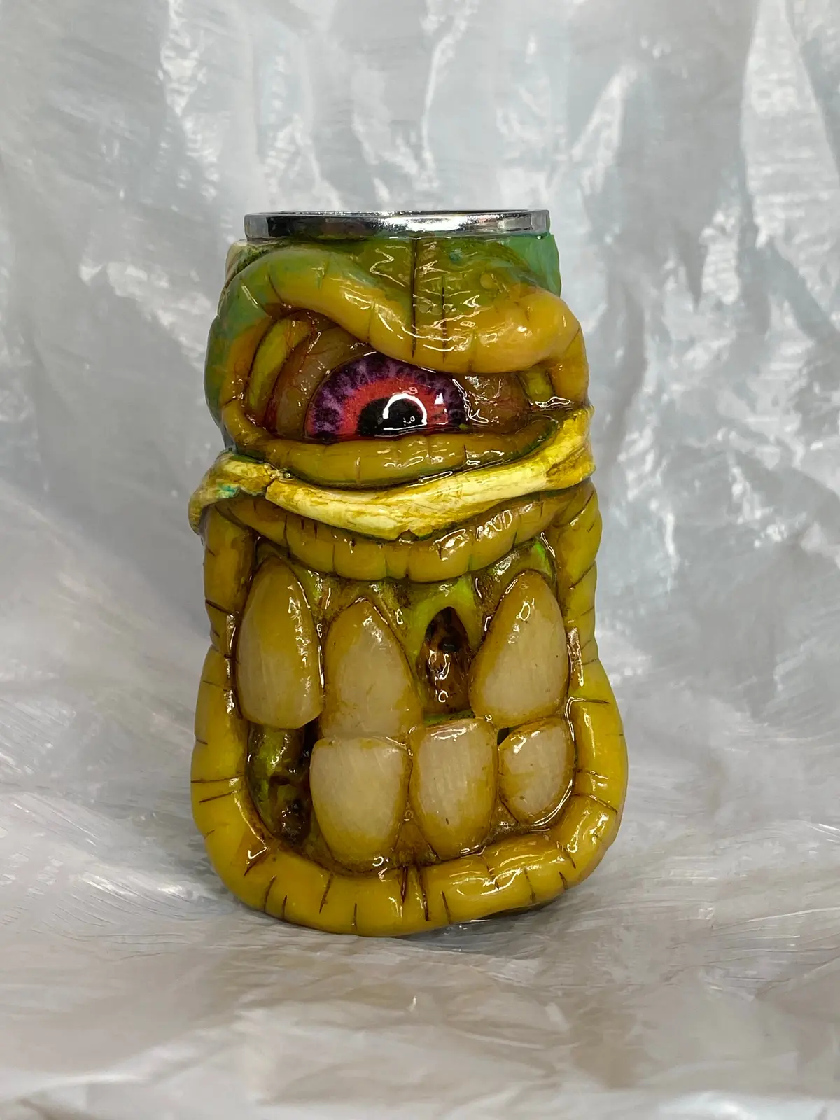 Green Mummy: Lighter Sleeve 1