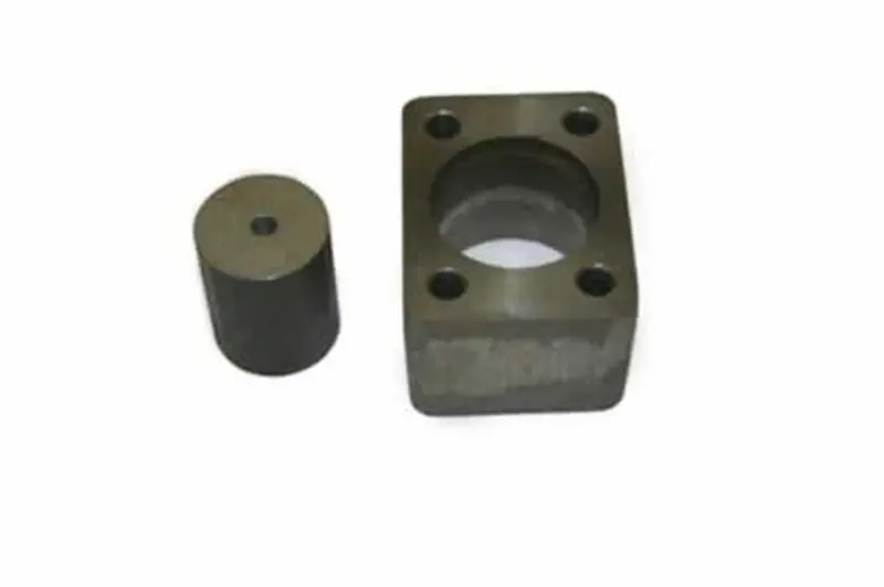 Skyjacker Steering Block Kit – Universal Fit For Non-Specialty Vehicles 1